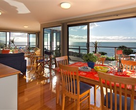 Boat Harbour Beach House - The Waterfront - Tourism Brisbane